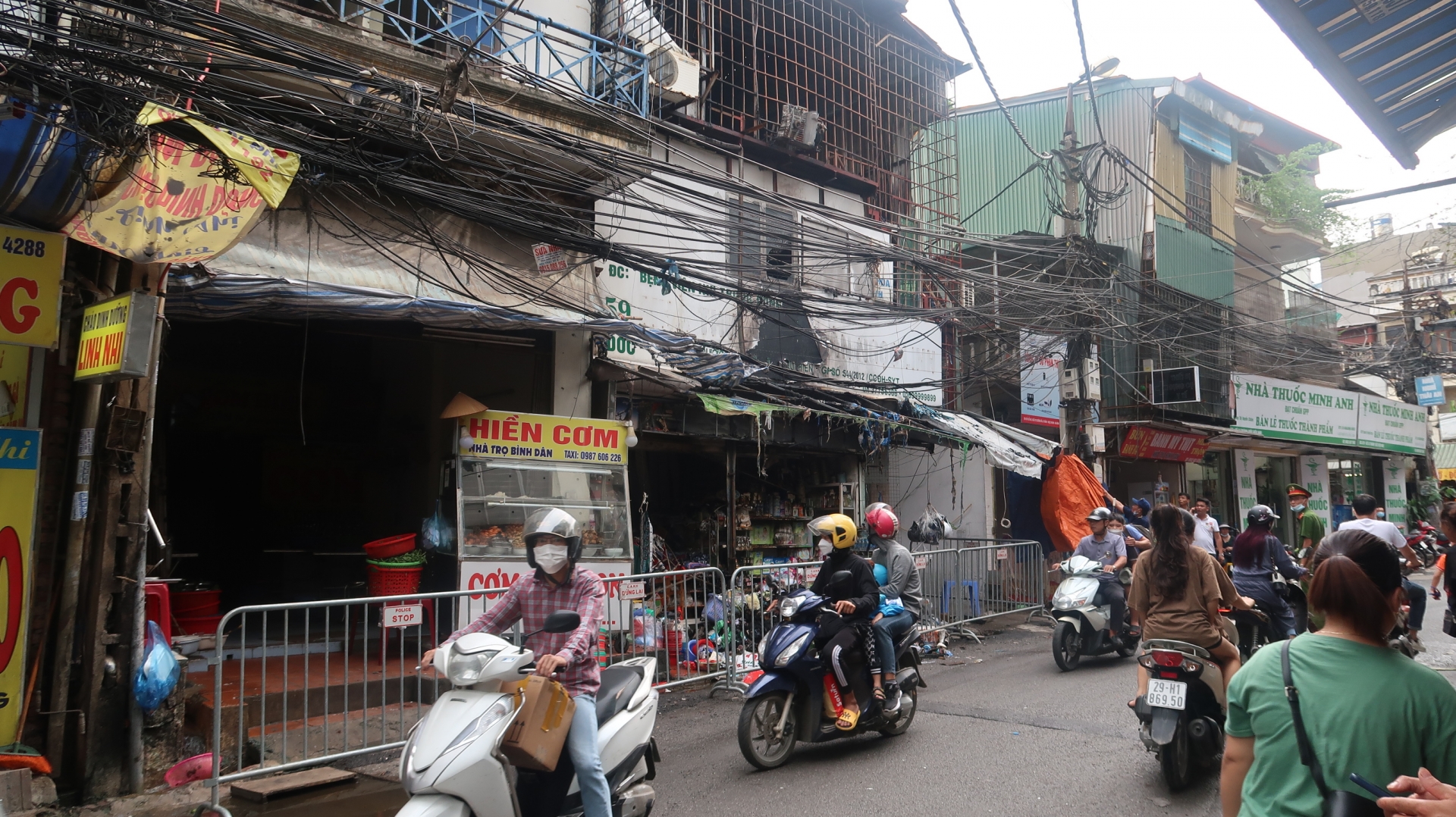 Hà Nội: Cháy tại ngõ 879 Đê La Thành