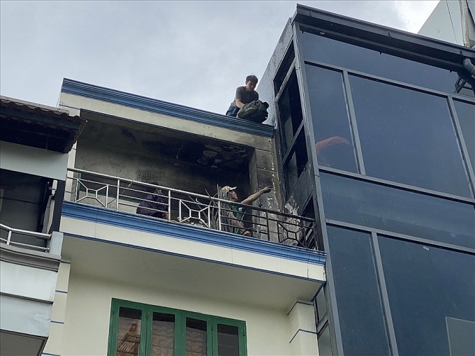 TP. HCM: Cháy nhà 3 tầng trên Đường Võ Văn Kiệt do hàn xì bất cẩn