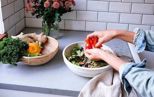 10 cách giảm cân bền vững mà không cần ăn kiêng kham khổ