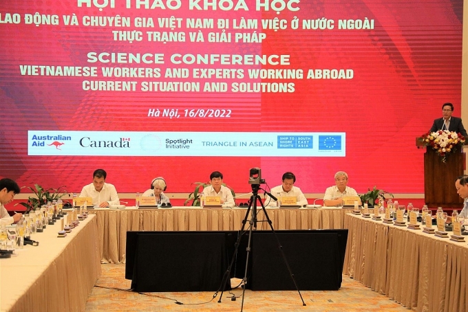 Cần mã định danh cá nhân để quản lý lao động Việt Nam tại nước ngoài