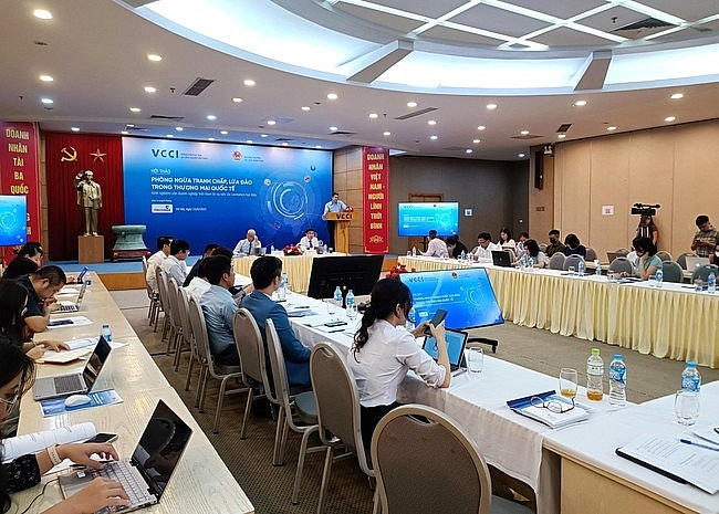 Toàn cảnh hội thảo “Phòng ngừa tranh chấp, lừa đảo trong thương mại quốc tế”. Ảnh: Tuấn Việt