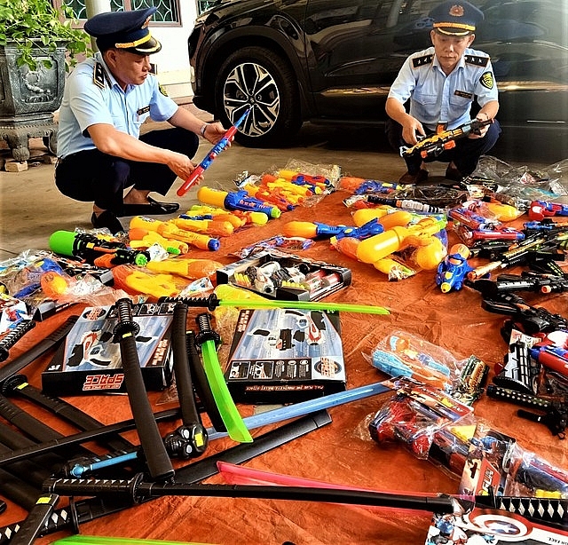 Số hàng hóa bị cơ quan chức năng phát hiện đều không có hóa đơn chứng từ, không rõ nguồn gốc xuất xứ.