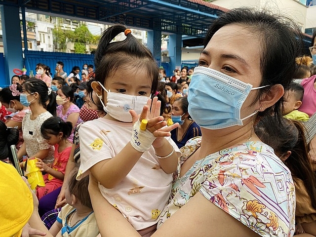 “Đêm hội trăng rằm” xoa dịu nỗi đau bệnh tật cho các bệnh nhi TP. HCM