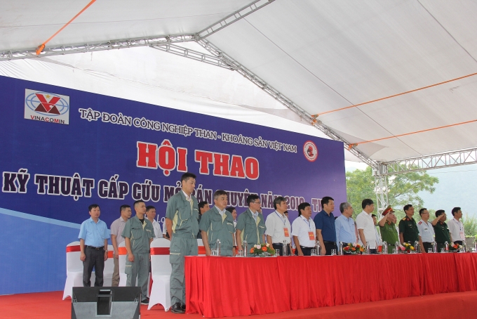 Đảm bảo an toàn lao động cho gần 50.000 lao động làm việc dưới hầm lò