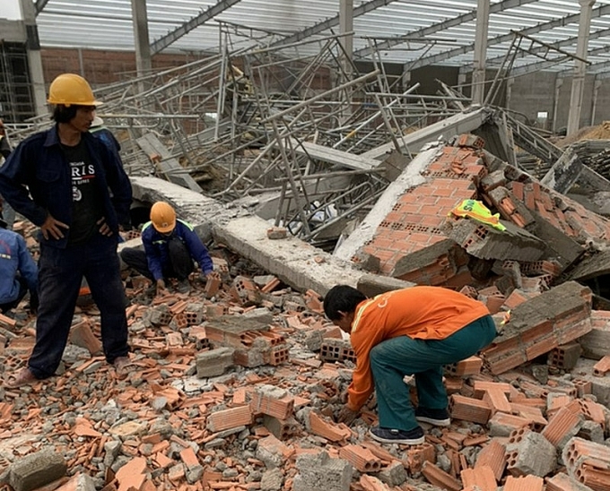 3 người chết, 6 người bị thương sau sự cố sập tường