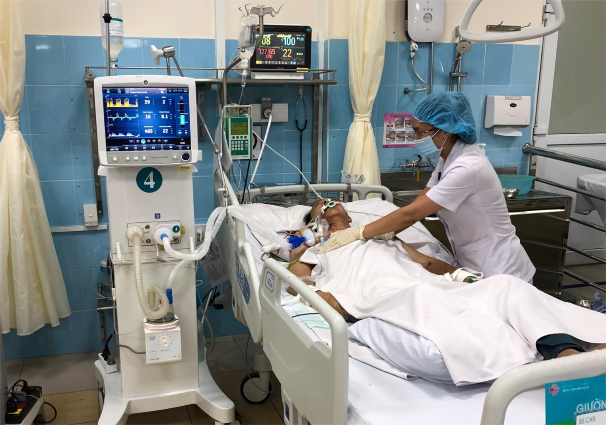 Các bệnh viện ở TP.HCM than thiếu điều dưỡng, khó tuyển dụng vì lương thấp, áp lực cao