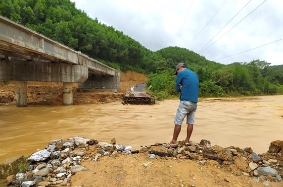 Bão Noru: Thừa Thiên Huế và Quảng Trị có 24 người bị thương, gần 600 ngôi nhà hư hại