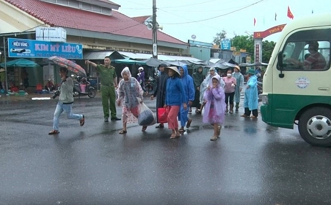 Thủ tướng chia buồn các gia đình có người bị nạn do ảnh hưởng của bão, lũ
