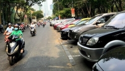 Xử lý nghiêm vụ người chiếm dụng chỗ đậu ôtô và đánh nhân viên thu phí ở TP. HCM