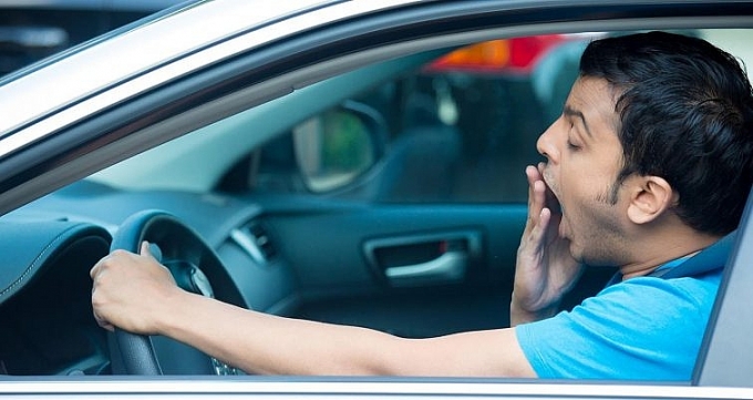 Thanh Hóa: Xe bốc cháy dữ dội sau vụ va chạm, hai tài xế tử vong