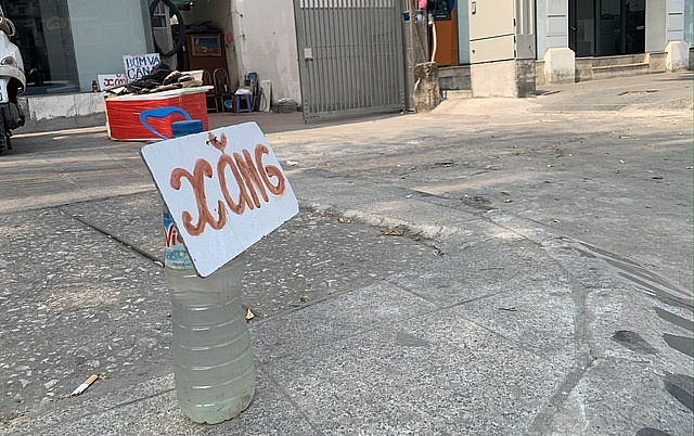 Tích trữ xăng dầu -