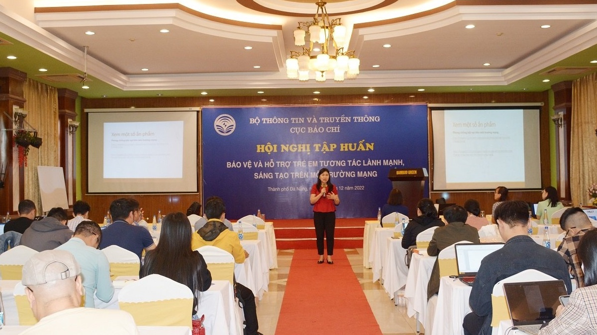 Hội nghị tập huấn Bảo vệ và hỗ trợ trẻ em tương tác lành mạnh trên môi trường mạng