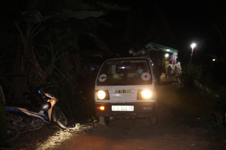 Vụ bé rơi xuống ống sâu 35m: Công tác cứu hộ đã hoàn tất