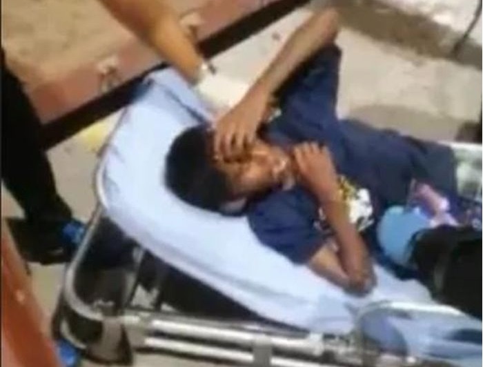 Malaysia: Cứu sống cậu bé mắc kẹt trong container suốt 6 ngày