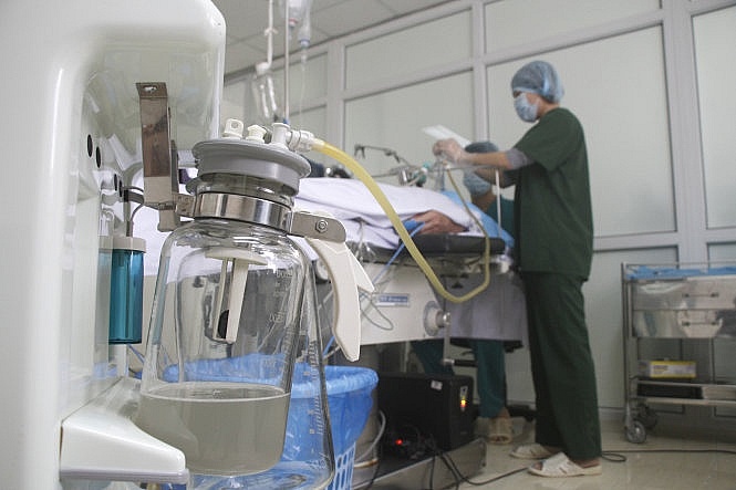 350 lượt thợ lò mắc bệnh nghề nghiệp bụi phổi được rửa phổi