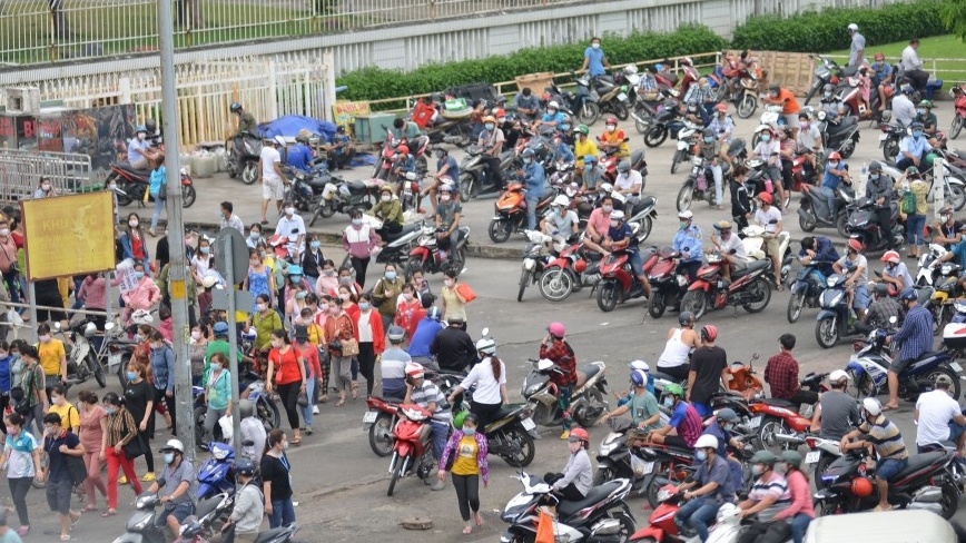 Xem xét mức hỗ trợ tốt nhất cho người lao động tại Công ty PouYuen Việt Nam