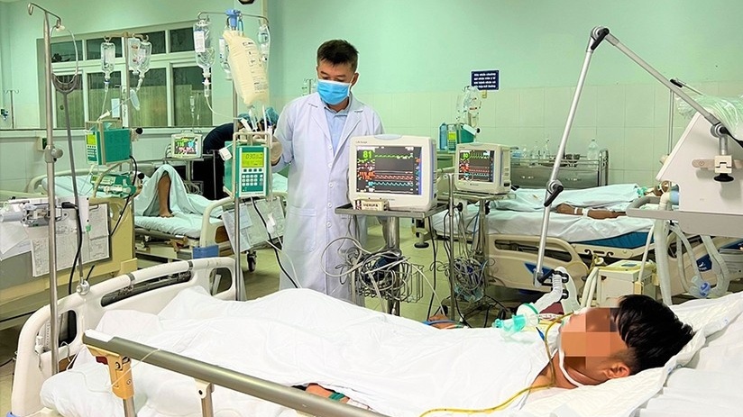 Vụ ngộ độc cá chép ủ chua: Miễn phí thuốc 