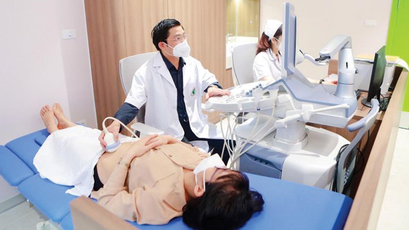 Bé gái 13 tuổi ở Hà Nội sinh con, có ý định bỏ lại đứa trẻ