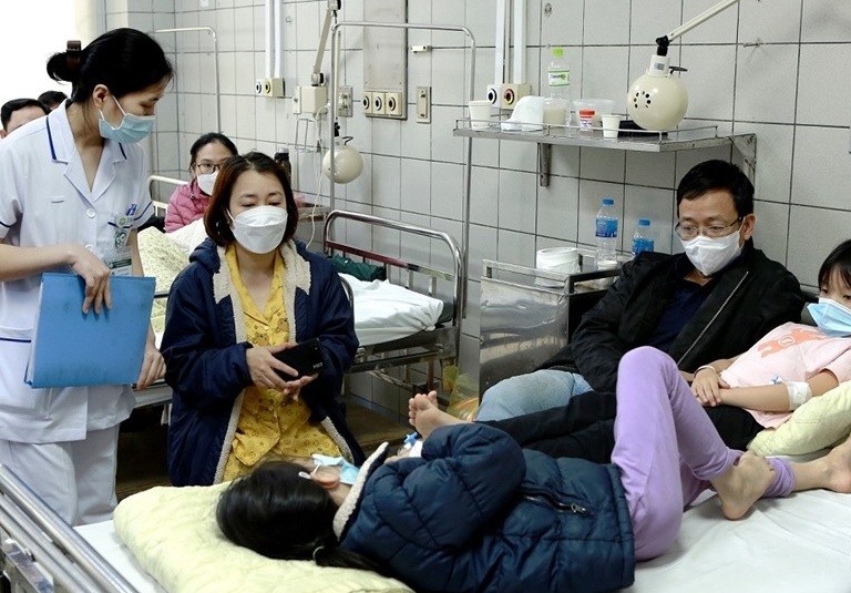 Sau vụ hàng chục học sinh ngộ độc, phụ huynh lại lo ngại với bữa ăn bán trú