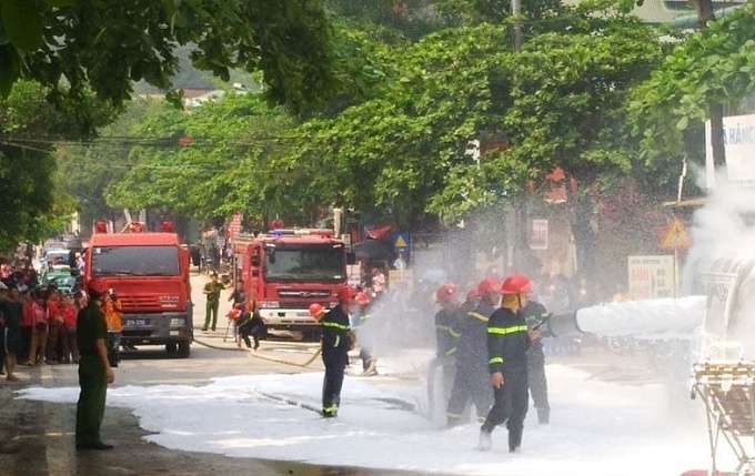 Nổ bình oxy trong xe cứu thương khiến một sản phụ bị bỏng nặng