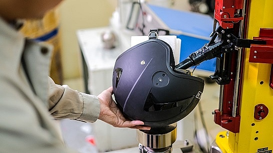 Hiểu về mã CR trên mũ bảo hiểm cho người đi mô tô, xe máy