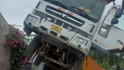 Một công nhân tử vong do đoạn cần xe cẩu văng trúng