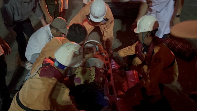 Một thuyền viên bị tai nạn lao động trên biển được cứu sống