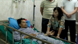 Người chồng bị tràn dịch màng phổi, xuất huyết dạ dày