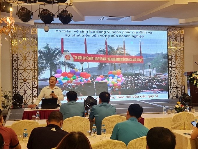 Tập huấn công tác ATVSLĐ cho cán bộ công đoàn ngành Hàng hải