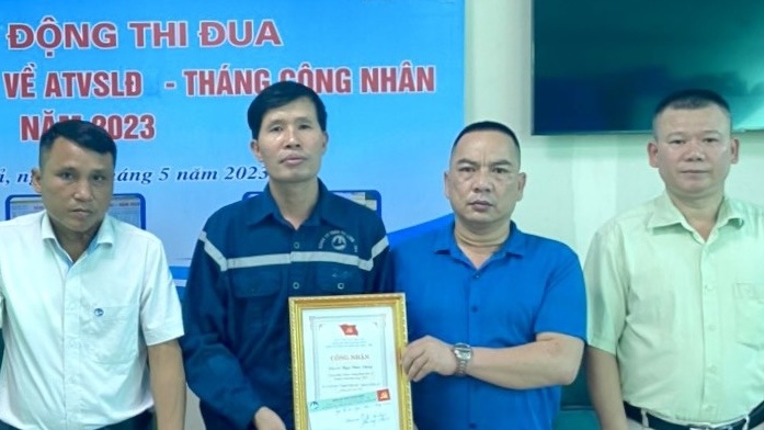 Than Hạ Long vinh danh 10 tấm gương 