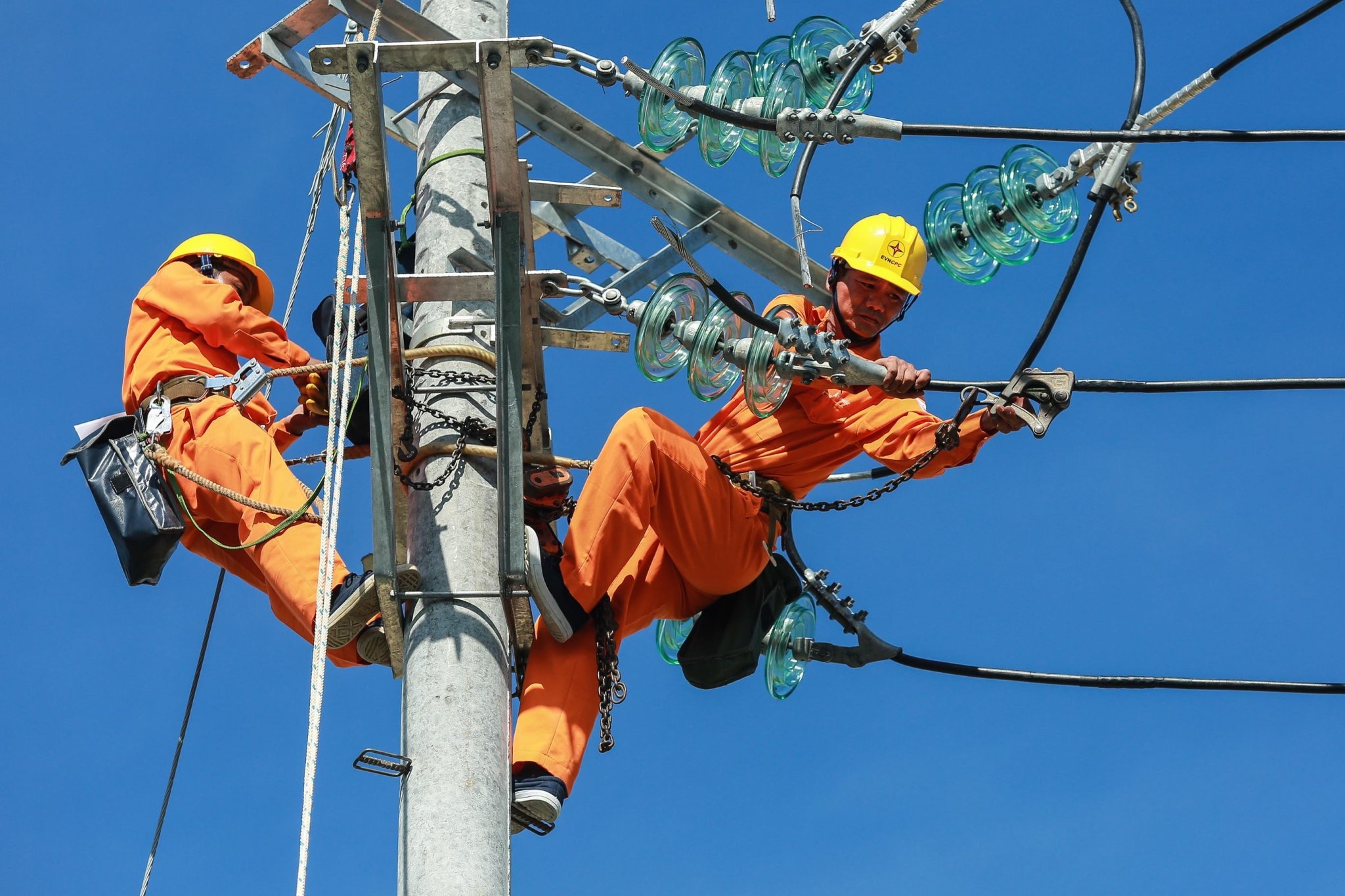 Quảng Nam: Yêu cầu đảm bảo an toàn, ổn định trong cung ứng điện mùa khô