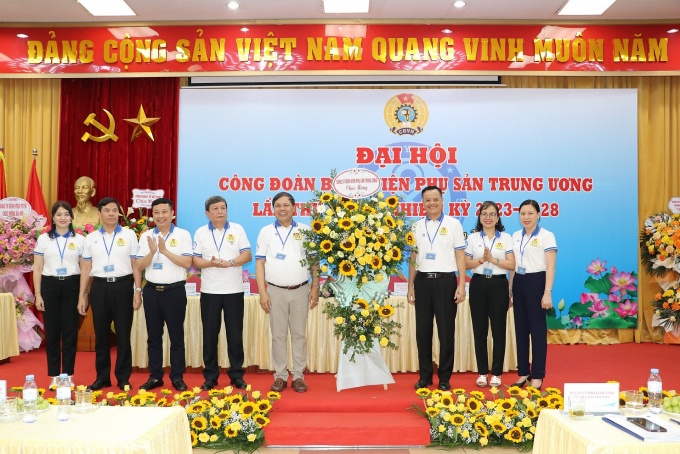 Chăm lo, bảo vệ quyền và lợi ích chính đáng của đoàn viên và người lao động