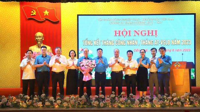 Than Dương Huy: Nhiều hoạt động thiết thực cải thiện môi trường làm việc cho công nhân