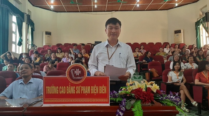 Bộ trưởng Bộ Giáo dục và Đào tạo đối thoại trực tuyến cán bộ, nhà giáo, người lao động