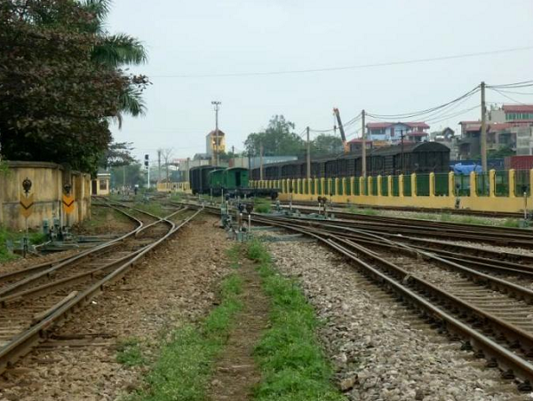 Đảm bảo đủ việc làm, nâng cao đời sống người lao động trong quá trình sắp xếp cơ cấu