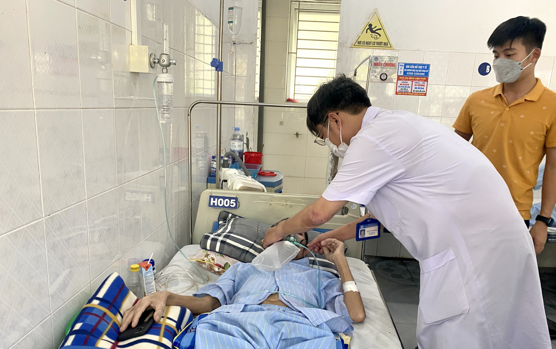 Khẩn trương tổ chức điều tra bệnh nghề nghiệp đối với 4 công nhân tử vong do bụi phổi