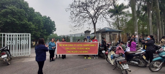 Phức tạp về thủ tục, NLĐ khó thực hiện quyền khởi kiện doanh nghiệp nợ bảo hiểm xã hội