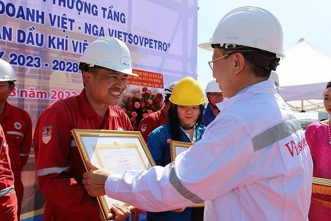 Đảm bảo an toàn tuyệt đối trên các công trình chào mừng Đại hội Công đoàn Dầu khí