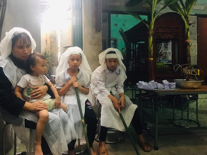 Thuyền viên tử vong trên tàu và nỗi chông chênh của người vợ trẻ