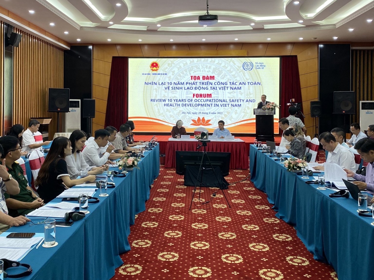 Tọa đàm Quốc gia về 10 năm phát triển công tác an toàn, vệ sinh lao động