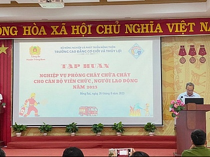 Tập huấn nghiệp vụ phòng cháy chữa cháy cho cán bộ, viên chức, người lao động