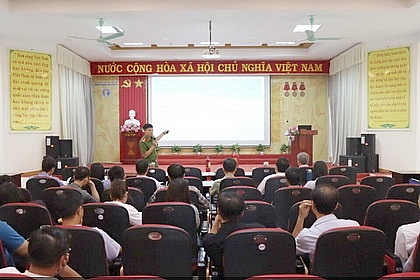 Tập huấn nghiệp vụ phòng cháy chữa cháy cho cán bộ, viên chức, người lao động