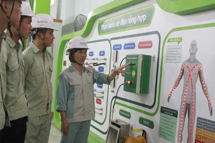 Hàng chục nghìn người làm nghề, công việc nặng nhọc, độc hại, nguy hiểm được huấn luyện