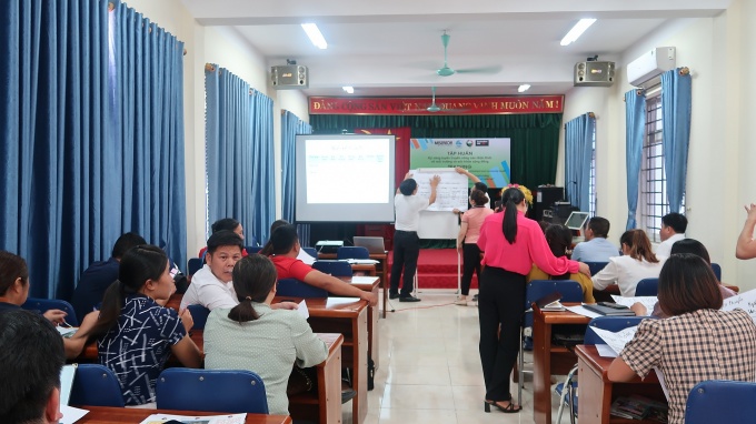 Nâng cao nhận thức về môi trường và sức khỏe cho người dân tộc thiểu số