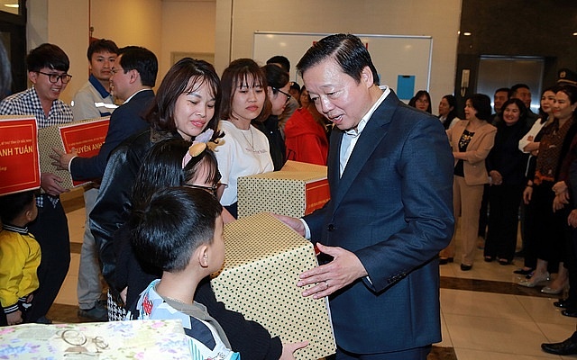 Phó Thủ tướng Trần Hồng Hà thông tin chính sách nhà ở của Đảng, Nhà nước đến công nhân