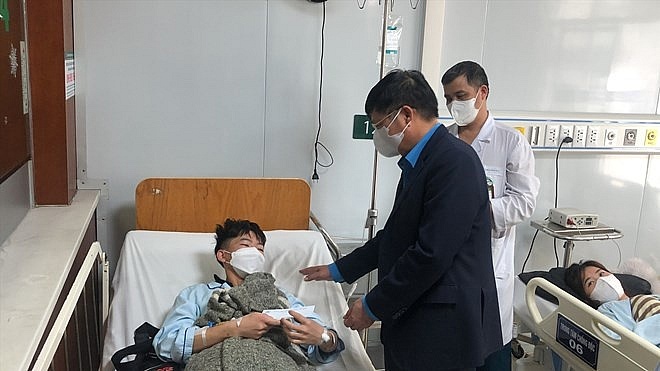 Chăm sóc sức khỏe toàn diện cho người lao động trong các khu công nghiệp Chăm sóc sức khỏe toàn diện cho người lao động trong các khu công nghiệp