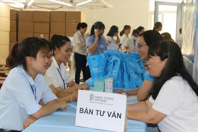 Thúc đẩy sự chủ động chăm sóc sức khoẻ ở lao động nữ di cư