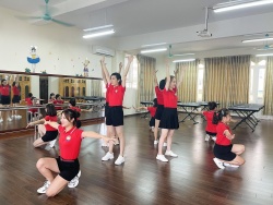 Vấn đề chăm sóc sức khỏe tâm thần của giáo viên ngày càng trở nên cấp bách