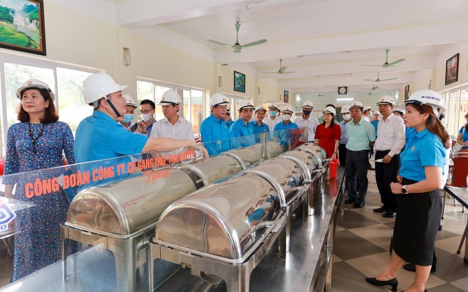 Các nguyên tắc xây dựng thực đơn và lựa chọn thực phẩm cho bữa ăn ca