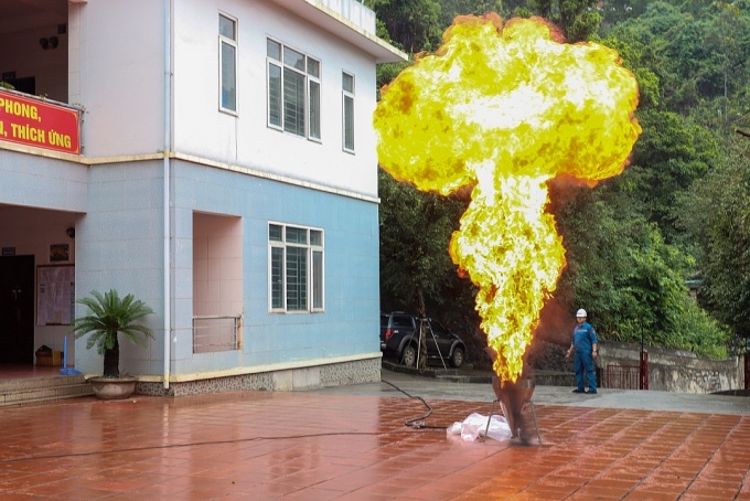 Nhận biết nguy cơ đe dọa tính mạng, sức khỏe người thợ mỏ để phòng ngừa hiệu quả